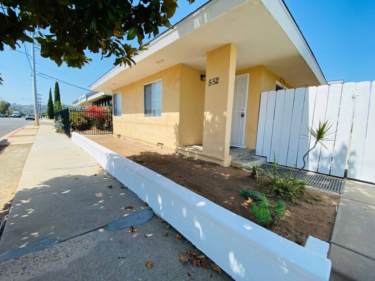 Apartment for rent at 552-558 S Magnolia Ave, El Cajon, CA 92020