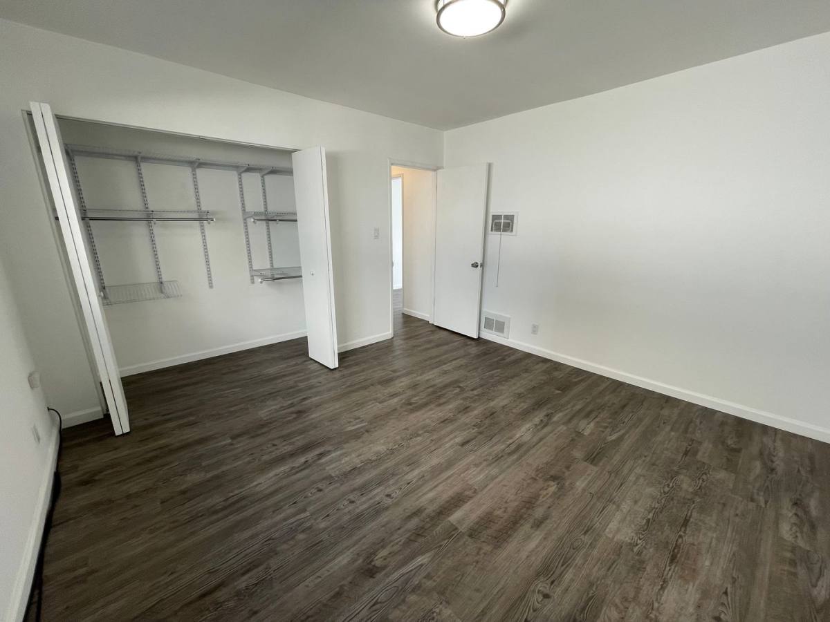 Apartment for rent at 1626 Hobart Blvd, Los Angeles, CA 90027