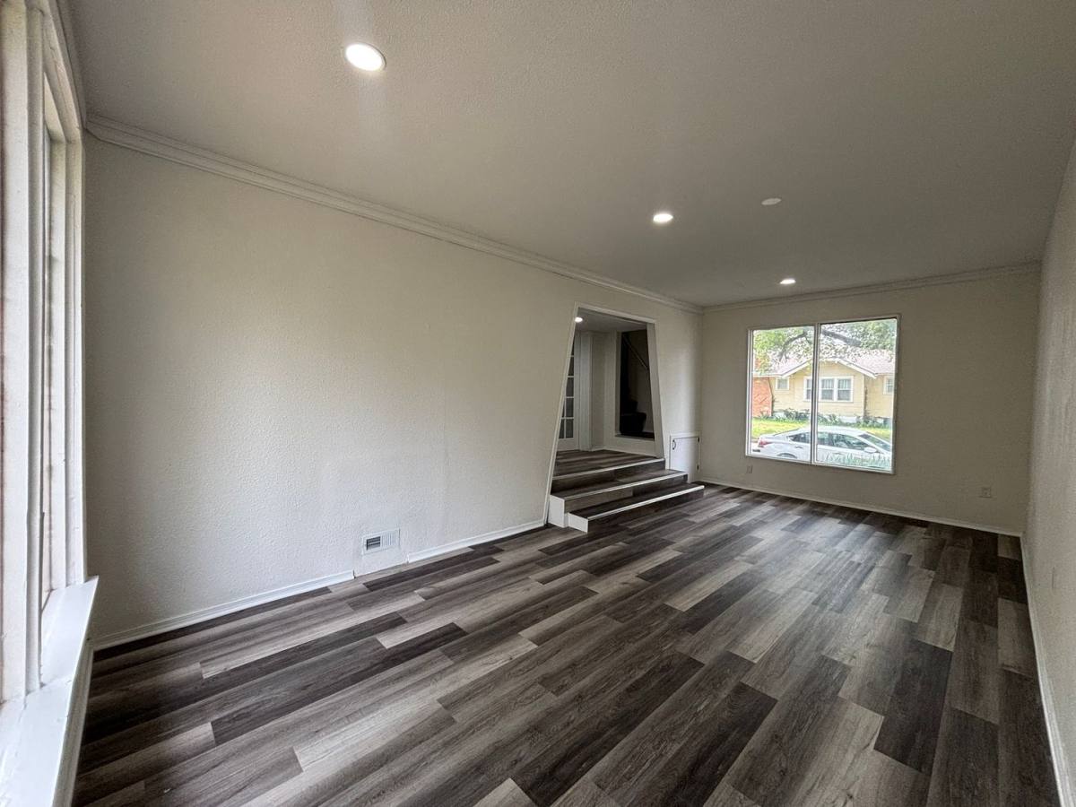 Apartment for rent at 655 S Hillside St, Wichita, KS 67211