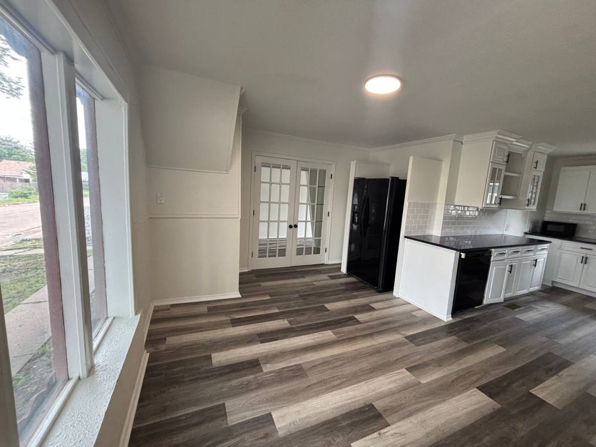 Apartment for rent at 655 S Hillside St, Wichita, KS 67211