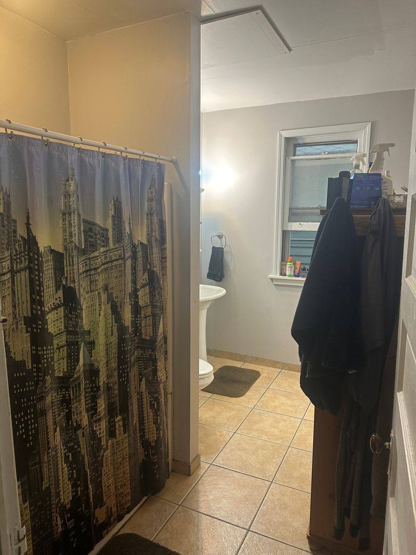 Townhouse for rent at 569 Elmwood Ave, Buffalo, NY 14222