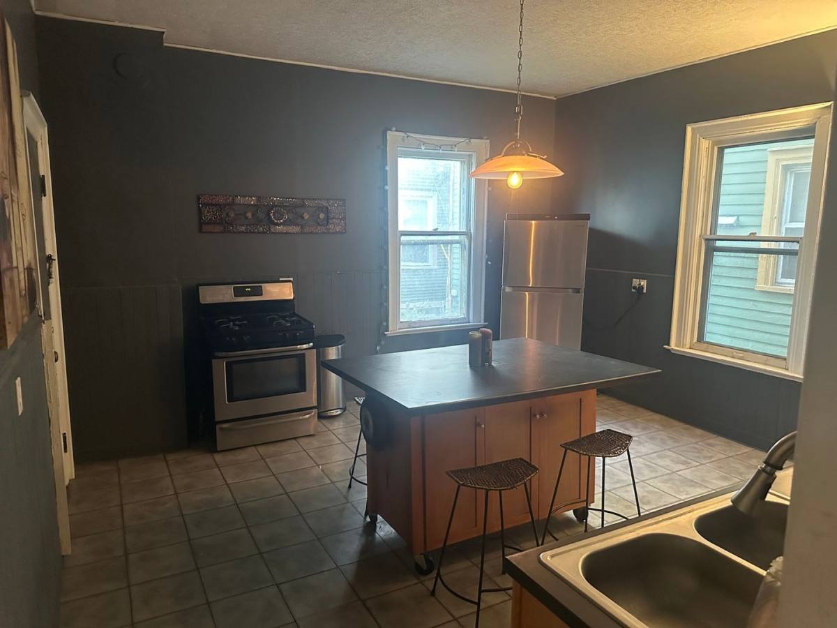 Townhouse for rent at 569 Elmwood Ave, Buffalo, NY 14222