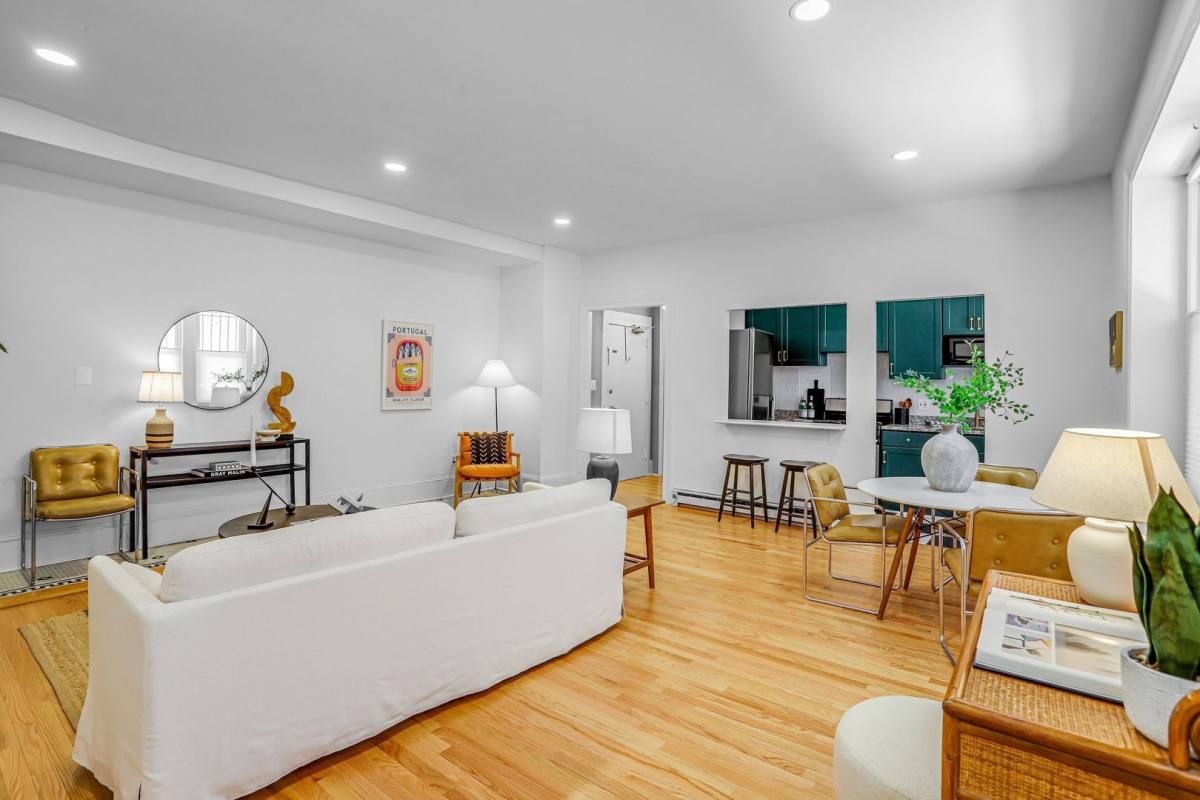 Apartment for rent at 3420 16th St NW, Washington, DC 20010