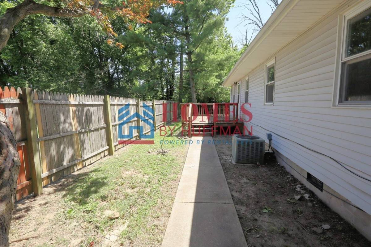 House for rent at 515 E Brumfield Ave, Princeton, IN 47670