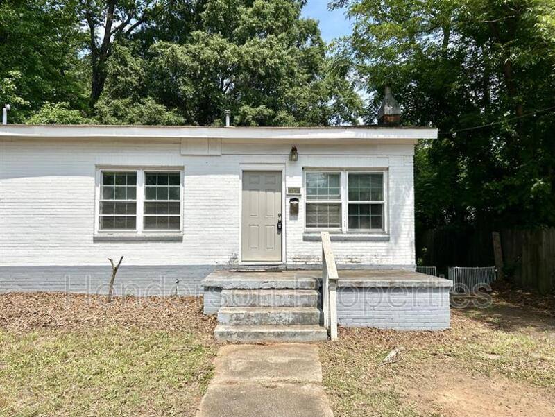Apartment for rent at 2549 Pinckney Ave, Charlotte, NC 28205
