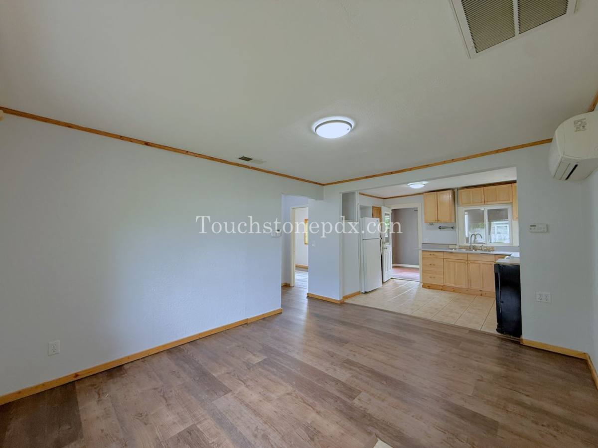 Apartment for rent at 5660 SE 125th Ave, Portland, OR 97236