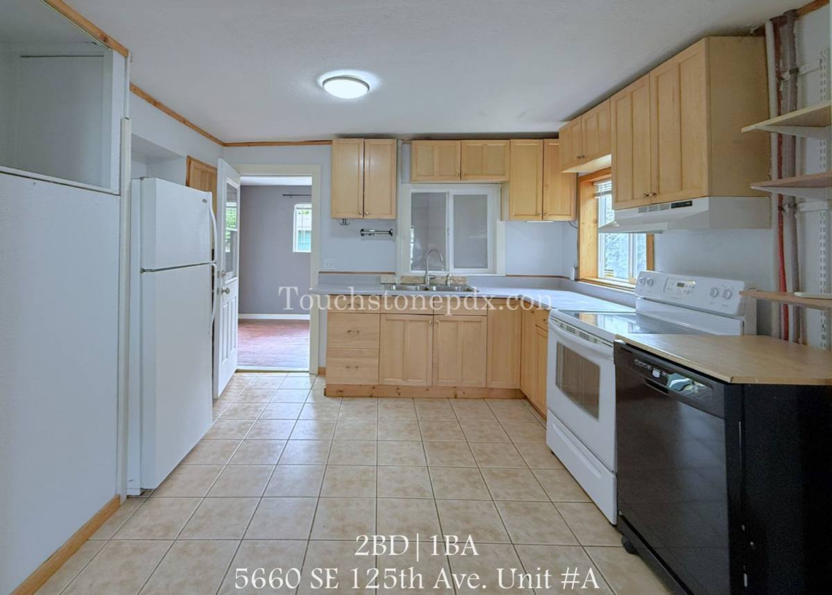 Apartment for rent at 5660 SE 125th Ave, Portland, OR 97236