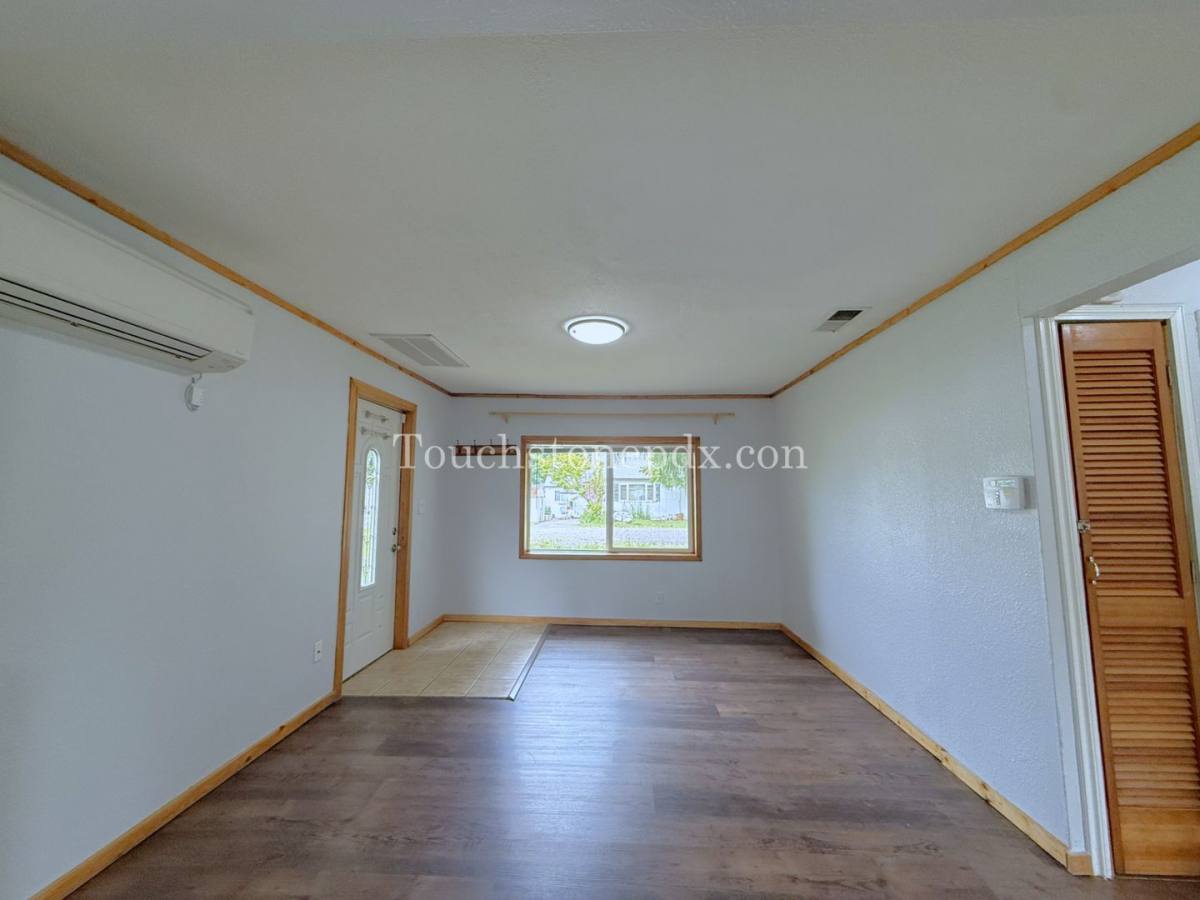 Apartment for rent at 5660 SE 125th Ave, Portland, OR 97236