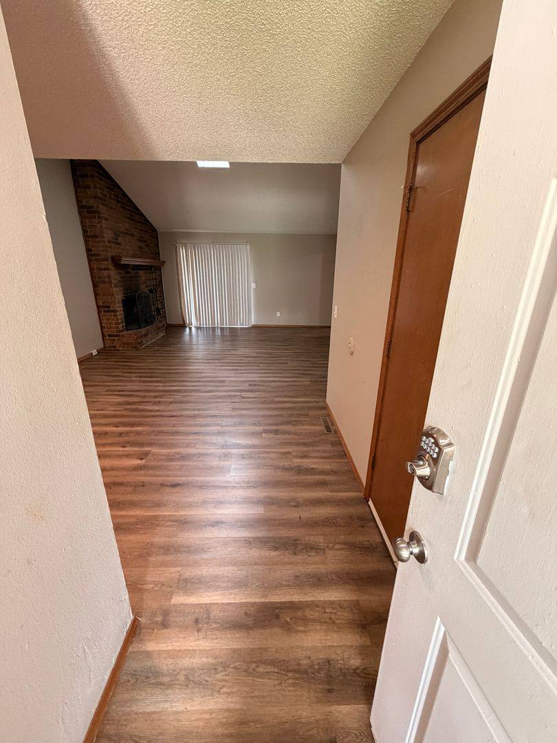 Apartment for rent at 3541 S Jefferson Ave, Springfield, MO 65807