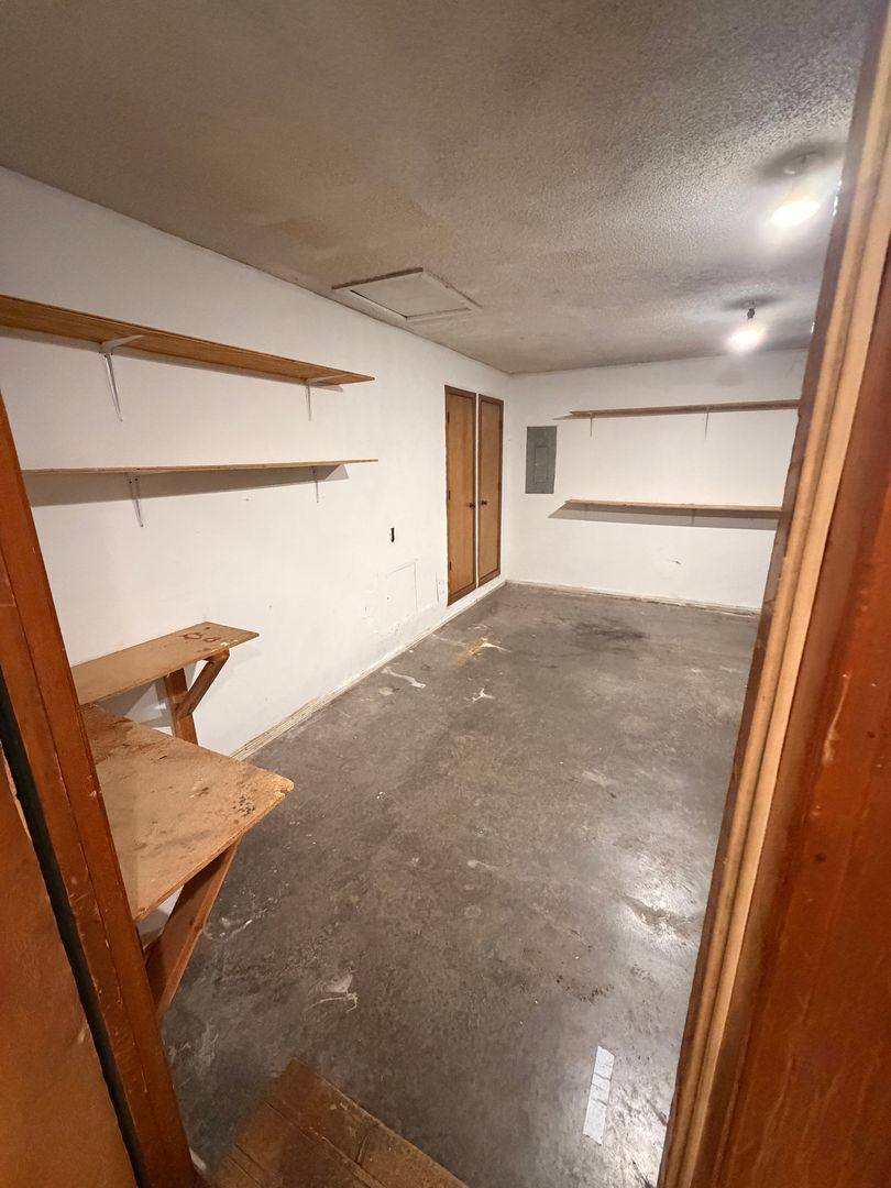 Apartment for rent at 3541 S Jefferson Ave, Springfield, MO 65807