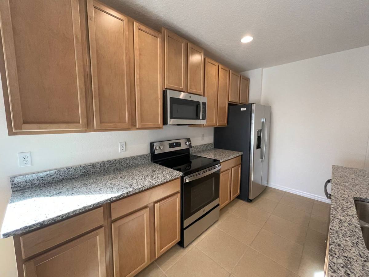 House for rent at 5566 Sabal Dr, Saint Cloud, FL 34771