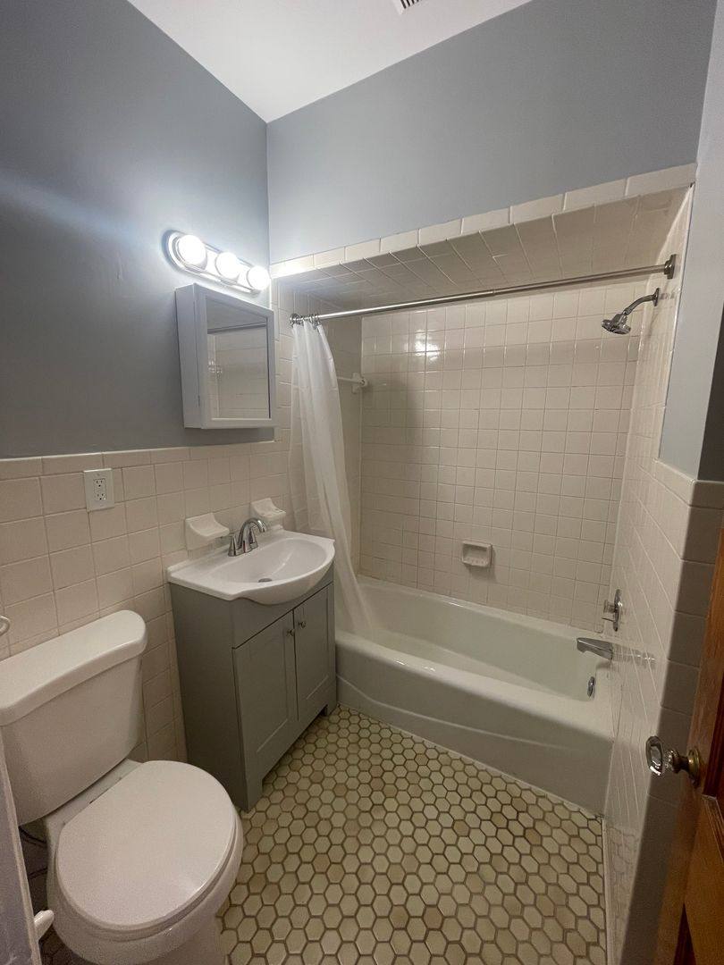 Apartment for rent at 49 S Lake Ave, Albany, NY 12203