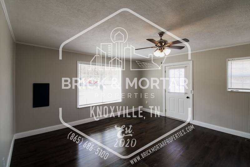 House for rent at 1737 Lively Rd, Maryville, TN 37801