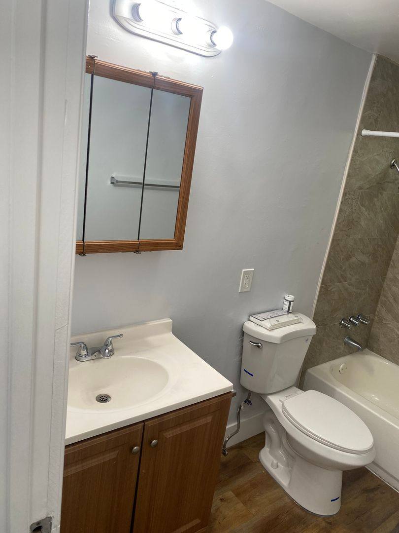 Apartment for rent at 6045 Cherry Ave, Long Beach, CA 90805