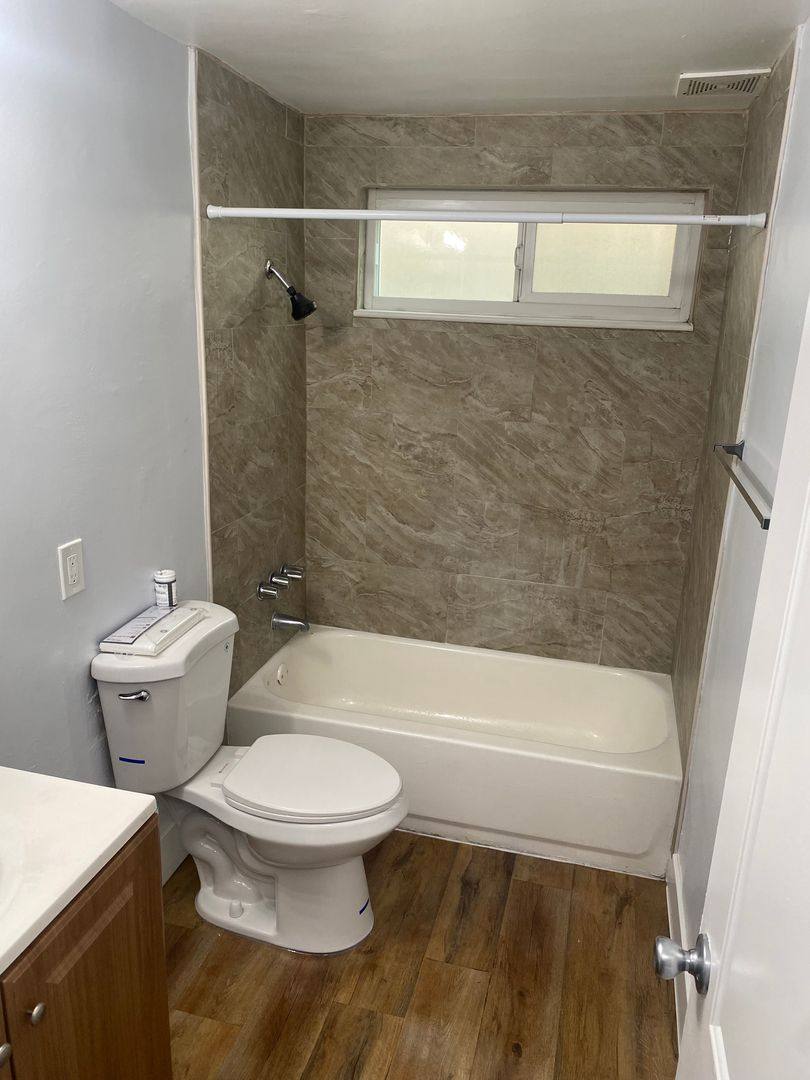 Apartment for rent at 6045 Cherry Ave, Long Beach, CA 90805
