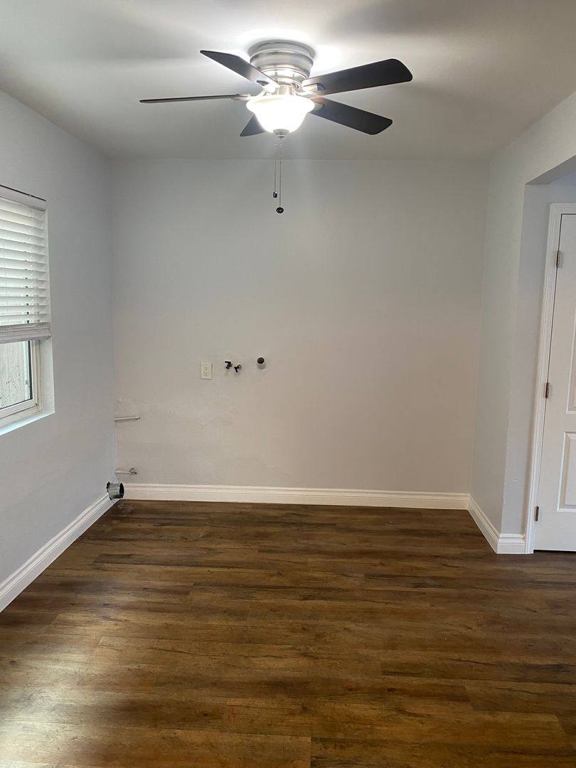 Apartment for rent at 6045 Cherry Ave, Long Beach, CA 90805