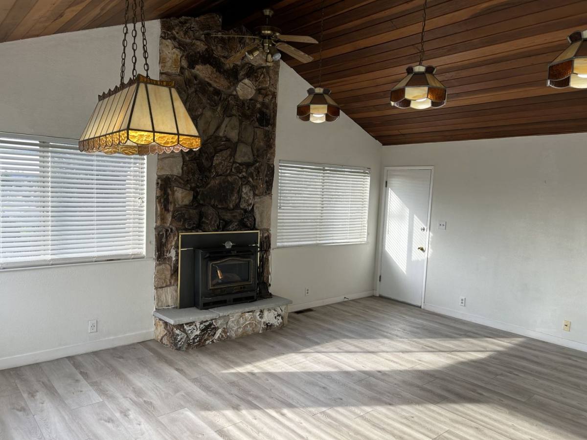 House for rent at 1229 Maple Ave, Vallejo, CA 94591