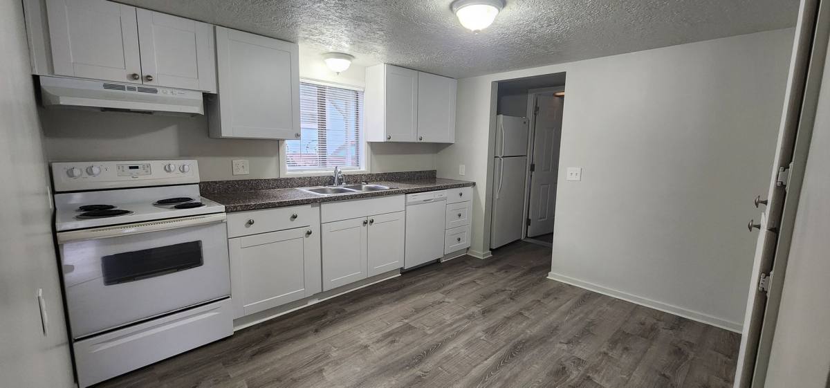 Apartment for rent at 940 Willetta St SW, Albany, OR 97321