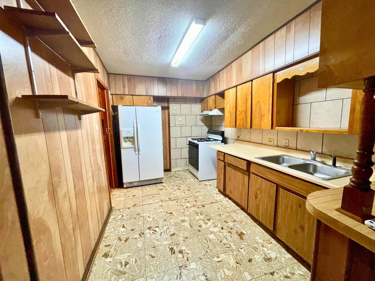 Apartment for rent at 742-746 Gulf St, San Antonio, TX 78202