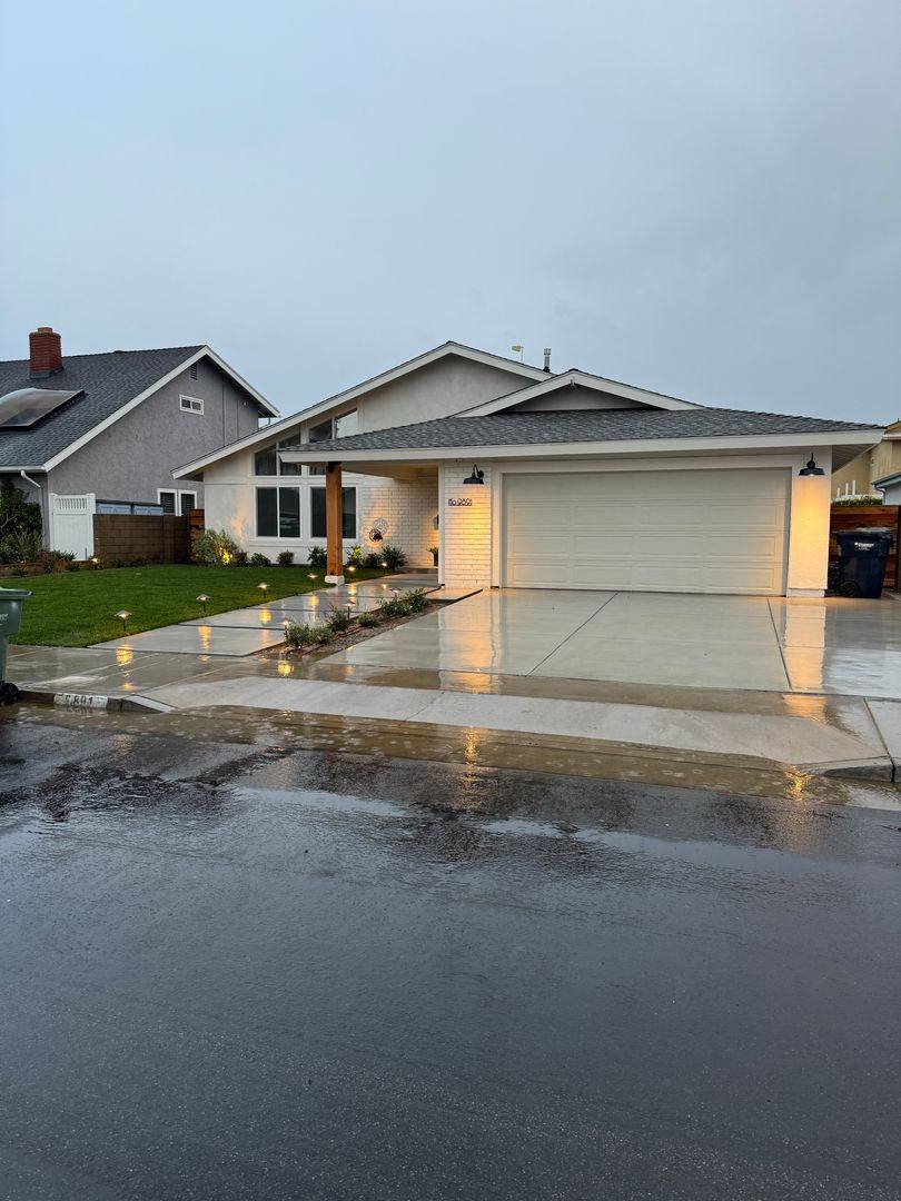 House for rent at 9891 Hot Springs Dr, Huntington Beach, CA 92646