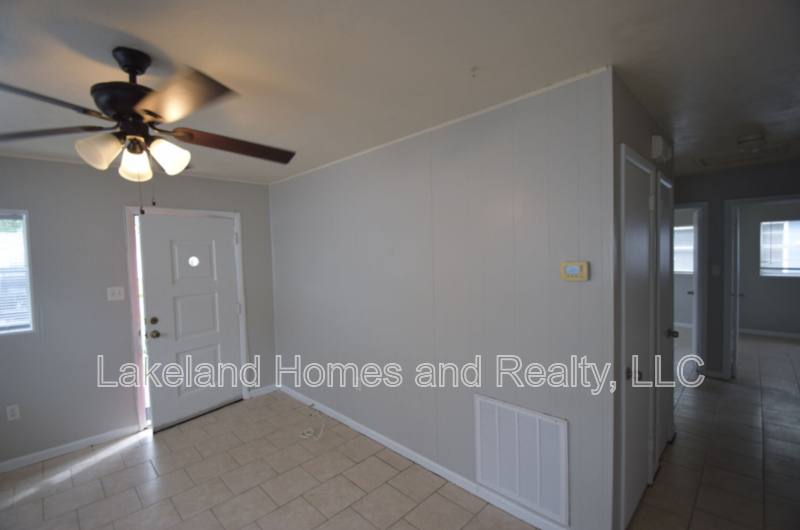 House for rent at 1213 W Patterson St, Lakeland, FL 33815