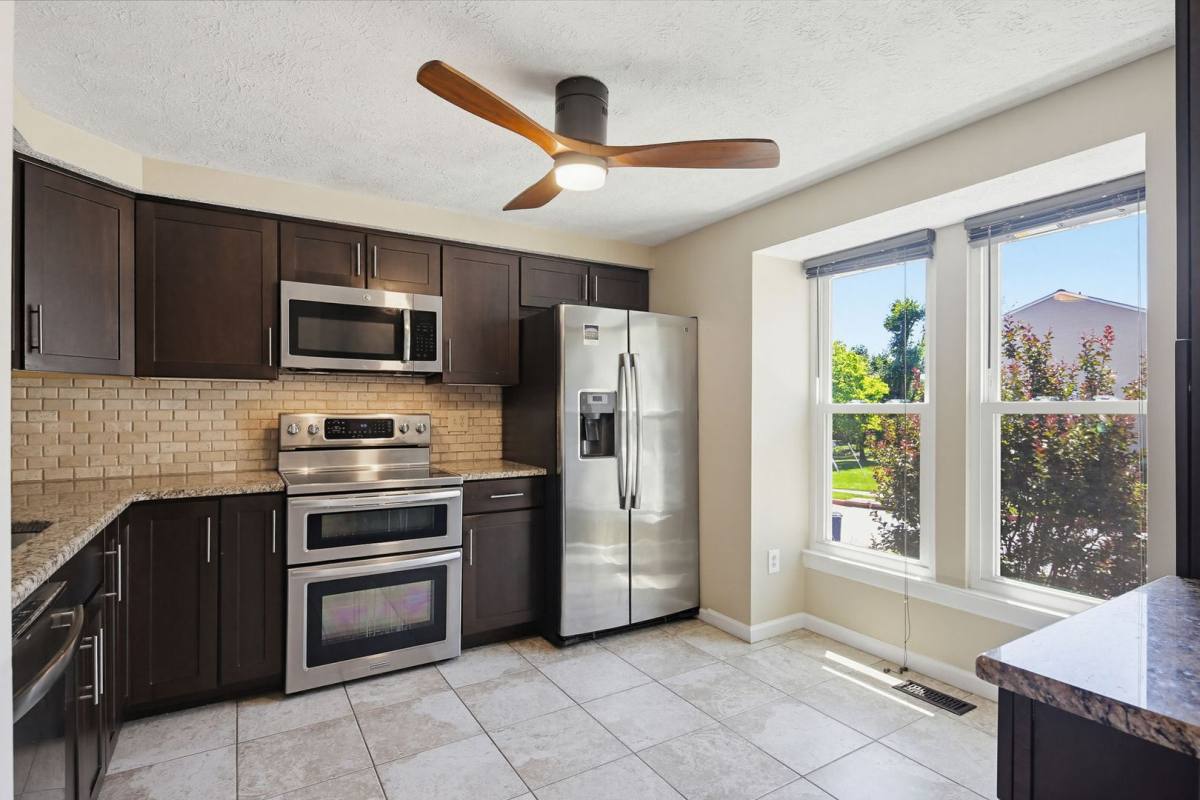 Townhouse for rent at 9402 Granite Hill, Columbia, MD 21046