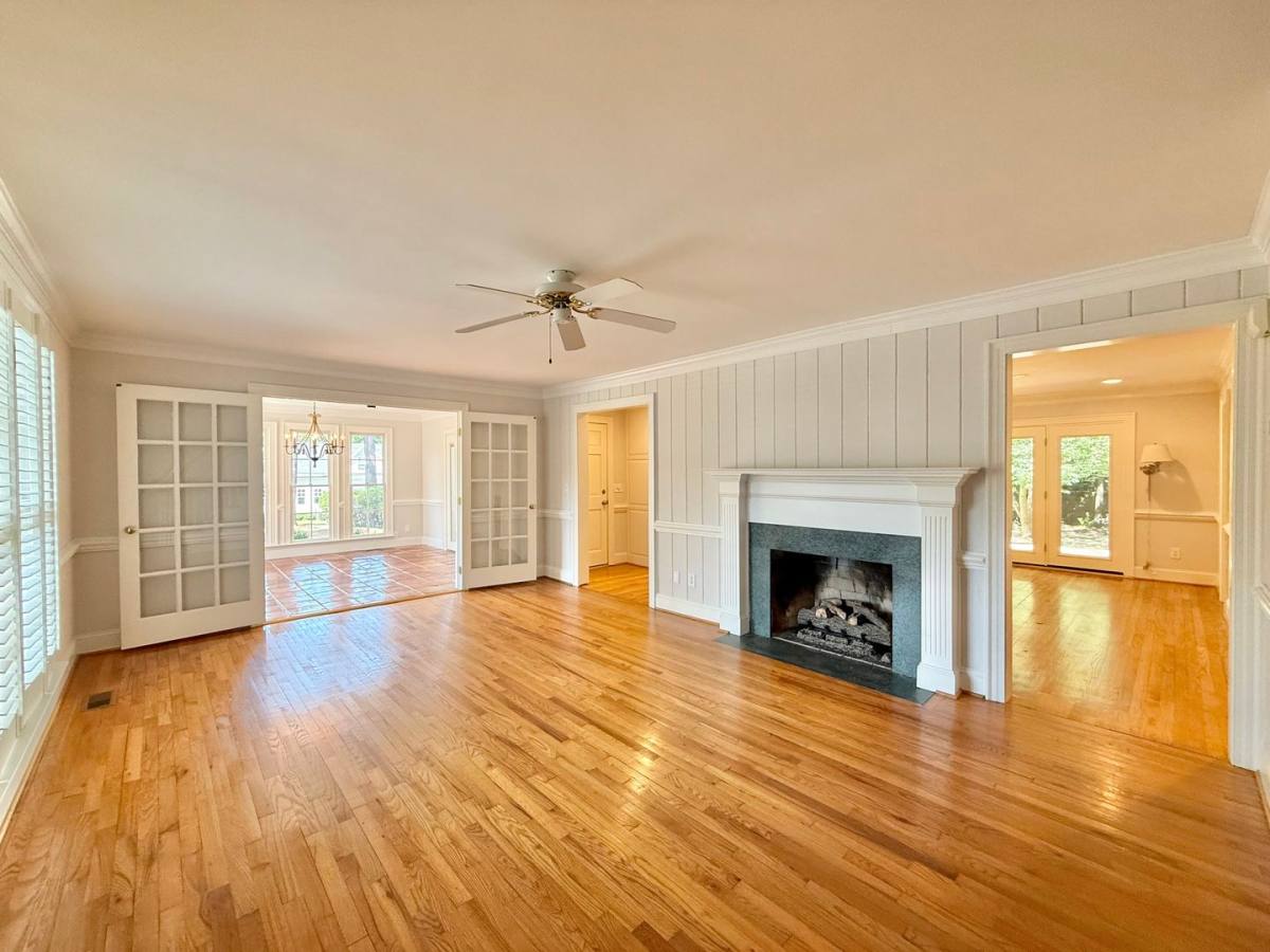 House for rent at 1610 Ridge Rd, Raleigh, NC 27607