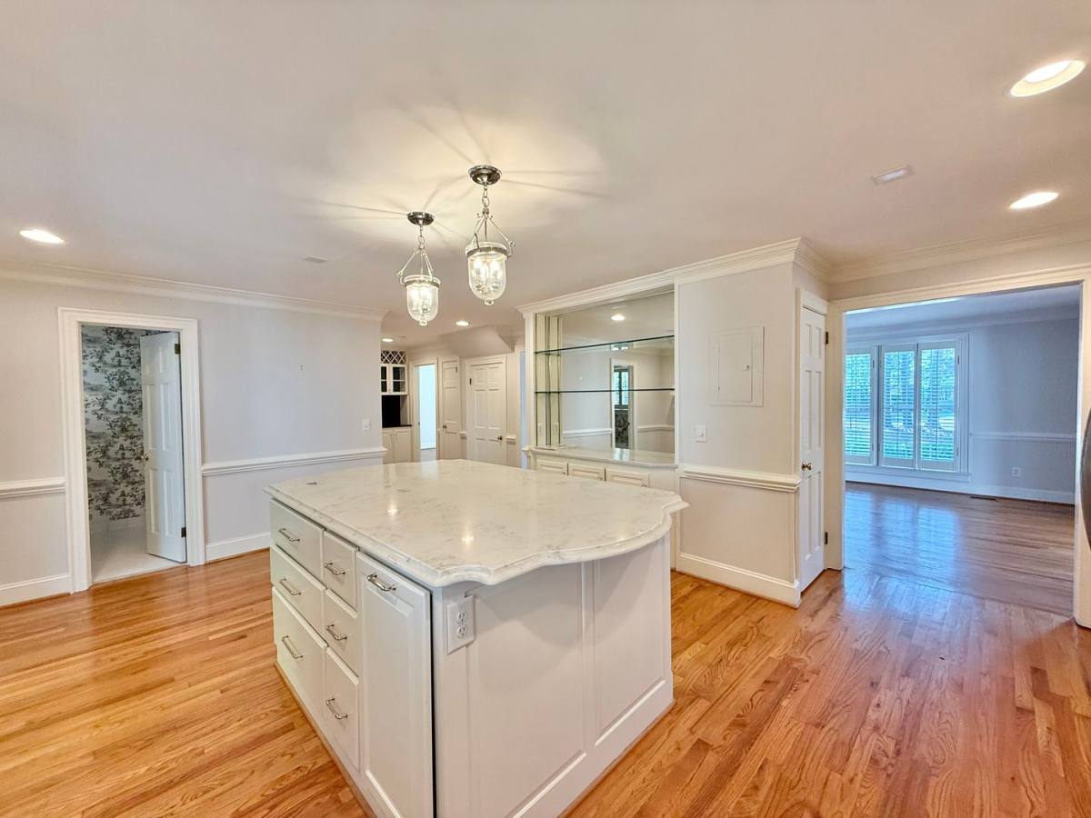 House for rent at 1610 Ridge Rd, Raleigh, NC 27607