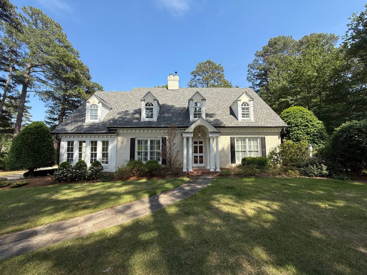 House for rent at 1610 Ridge Rd, Raleigh, NC 27607