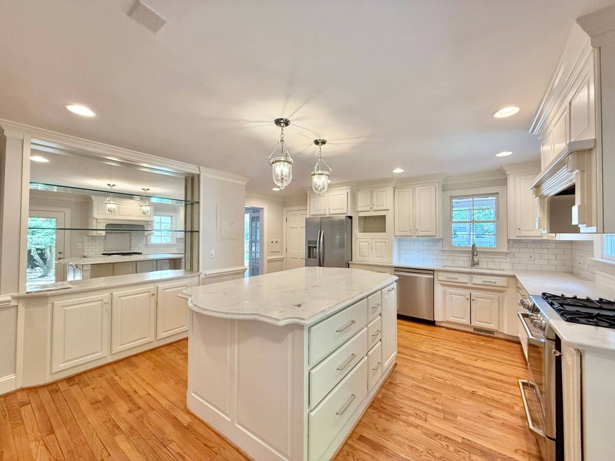 House for rent at 1610 Ridge Rd, Raleigh, NC 27607
