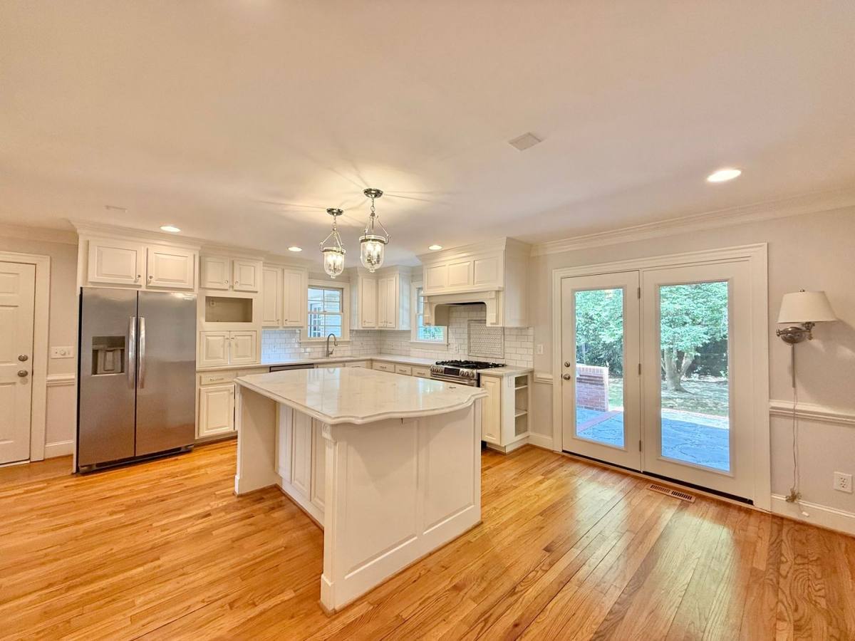 House for rent at 1610 Ridge Rd, Raleigh, NC 27607