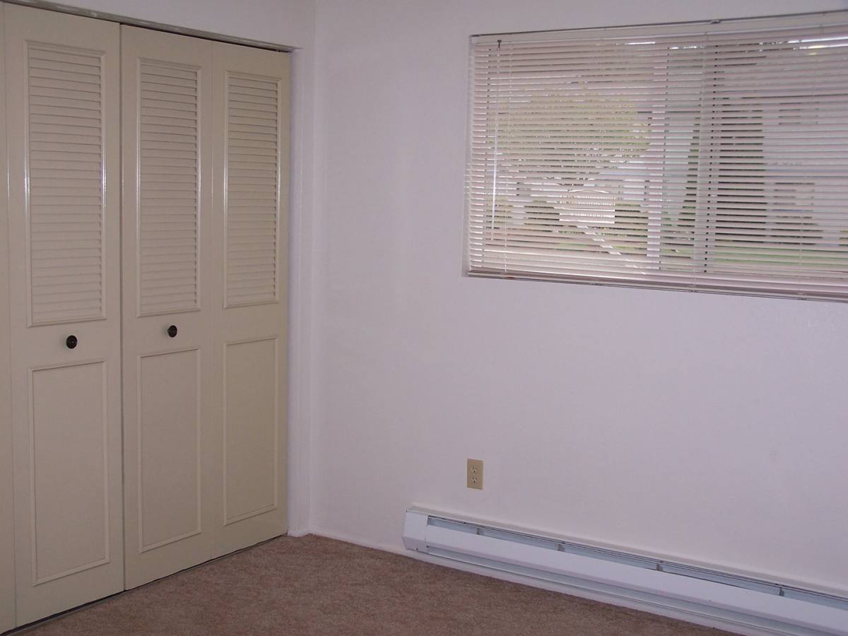 Apartment for rent at 350 S 8th St, Coos Bay, OR 97420