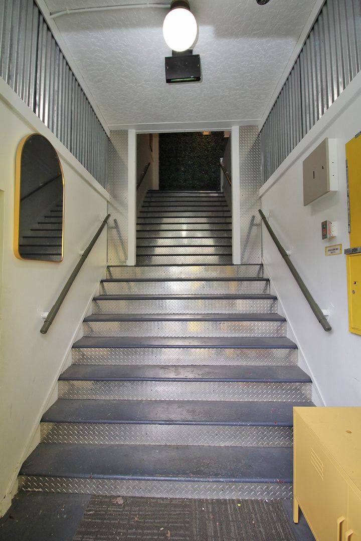 Apartment for rent at 843 N Knott St, Portland, OR 97227