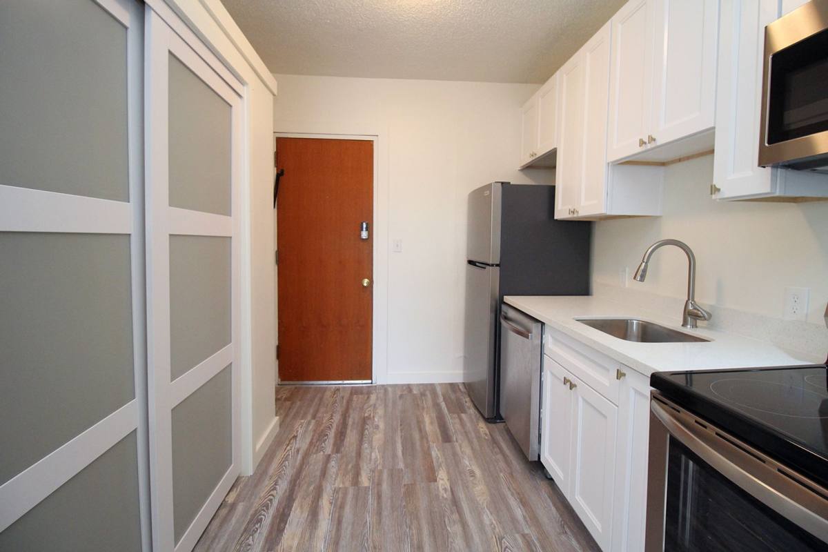 Apartment for rent at 843 N Knott St, Portland, OR 97227