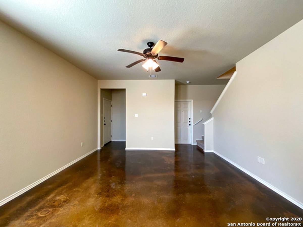 Townhouse for rent at 1152 Stanley Way, Seguin, TX 78155