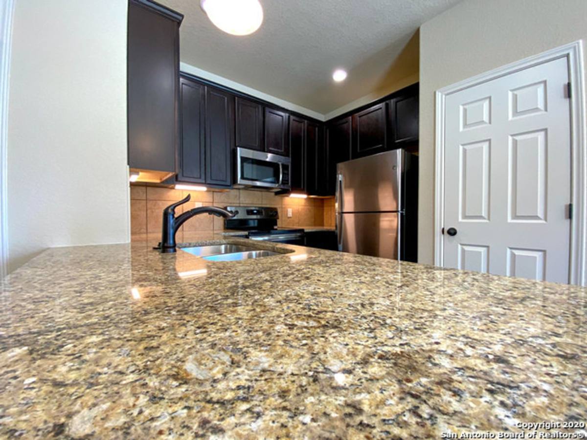Townhouse for rent at 1152 Stanley Way, Seguin, TX 78155