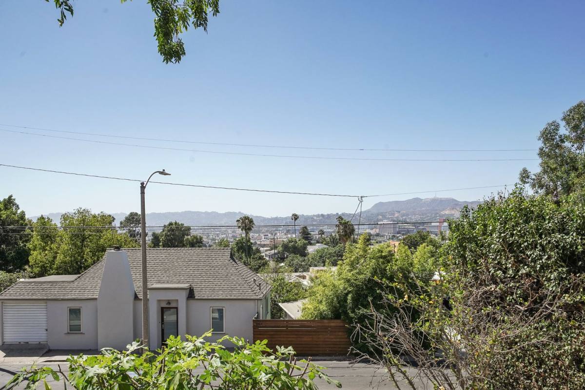 Apartment for rent at 944 Maltman Ave, Los Angeles, CA 90026