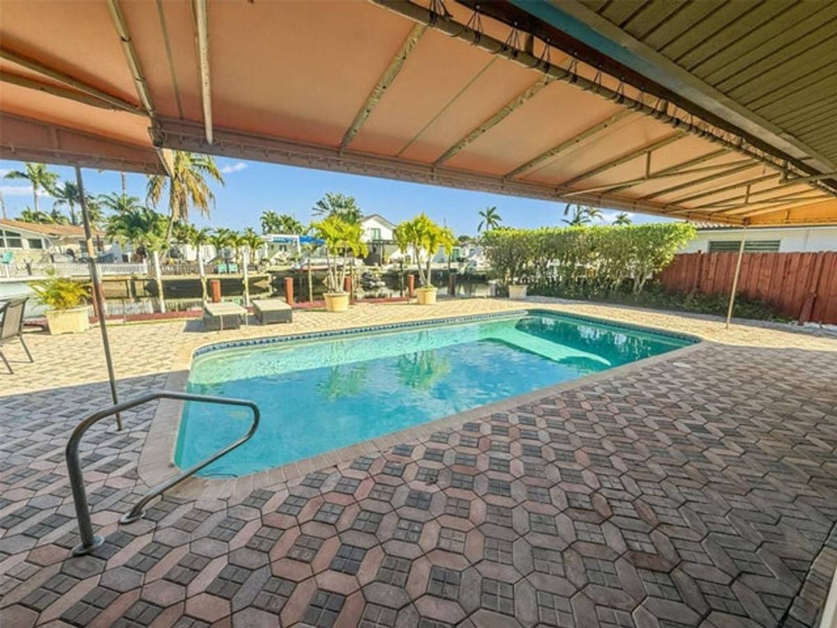 House for rent at 730 SE 3rd Terrace, Pompano Beach, FL 33060