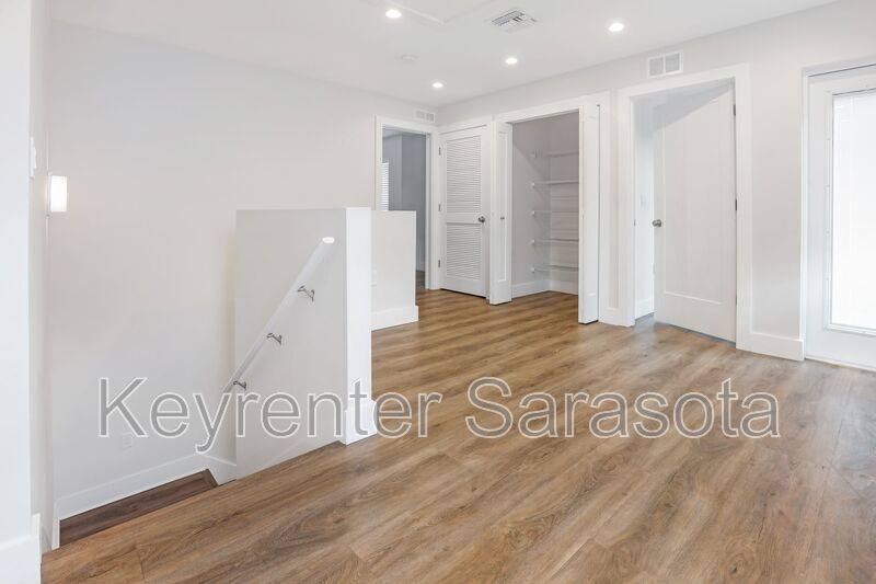 Townhouse for rent at 2066 Roselawn St, Sarasota, FL 34231