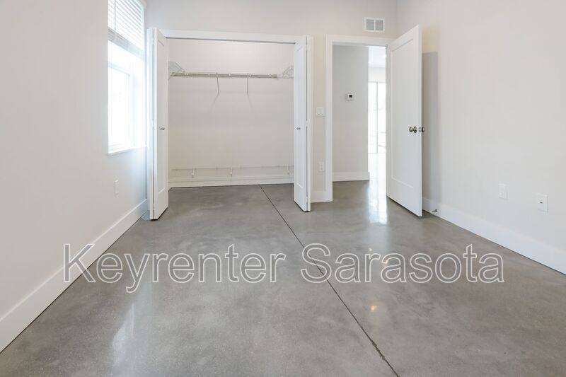 Townhouse for rent at 2066 Roselawn St, Sarasota, FL 34231