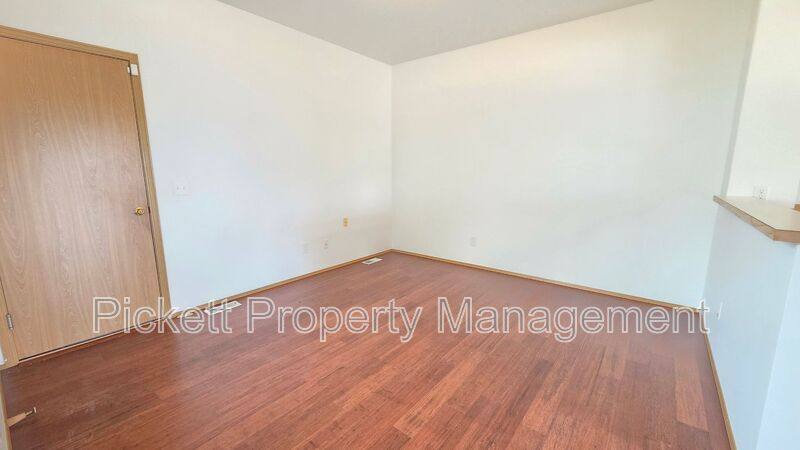 Townhouse for rent at 11615 Breckenridge Lane NW, Silverdale, WA 98383