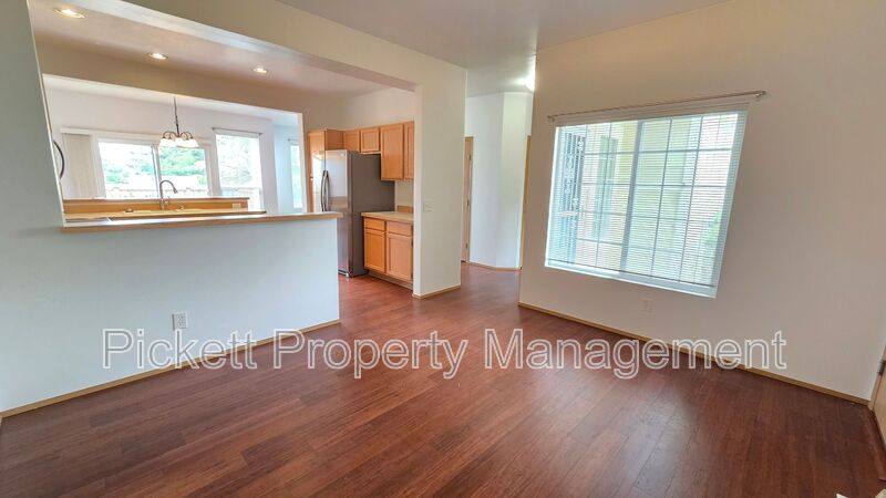 Townhouse for rent at 11615 Breckenridge Lane NW, Silverdale, WA 98383