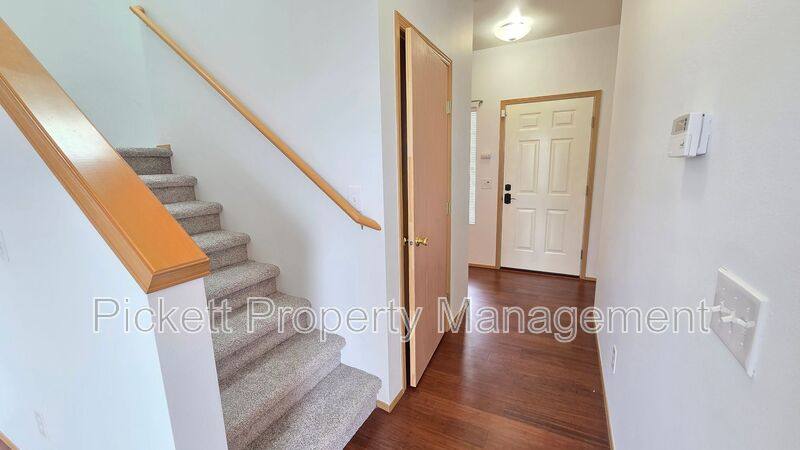 Townhouse for rent at 11615 Breckenridge Lane NW, Silverdale, WA 98383