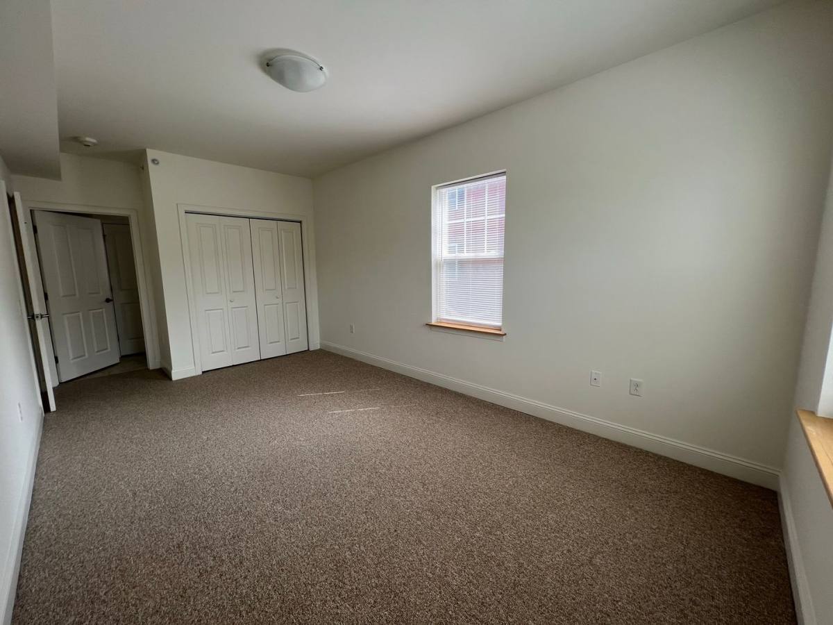 Apartment for rent at 180 Perimeter Dr, Colchester, VT 05446