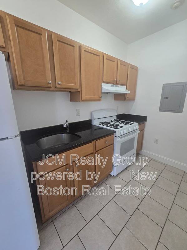 Apartment for rent at 10 Yeamans St #U-3, Revere, MA 02151