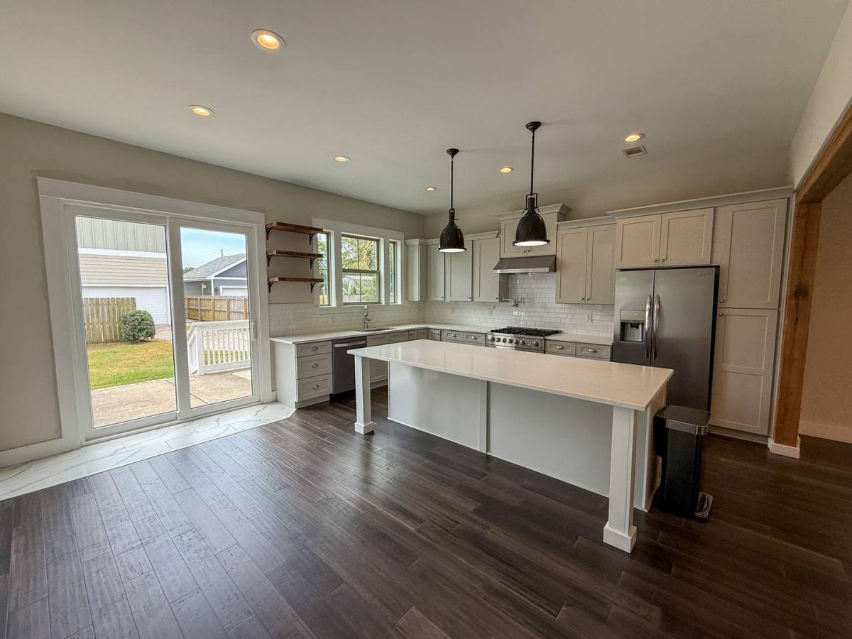 Apartment for rent at 517 W Wright St, Pensacola, FL 32501