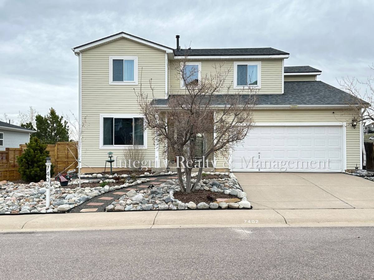 House for rent at 7402 Eagle Rock Dr, Littleton, CO 80125