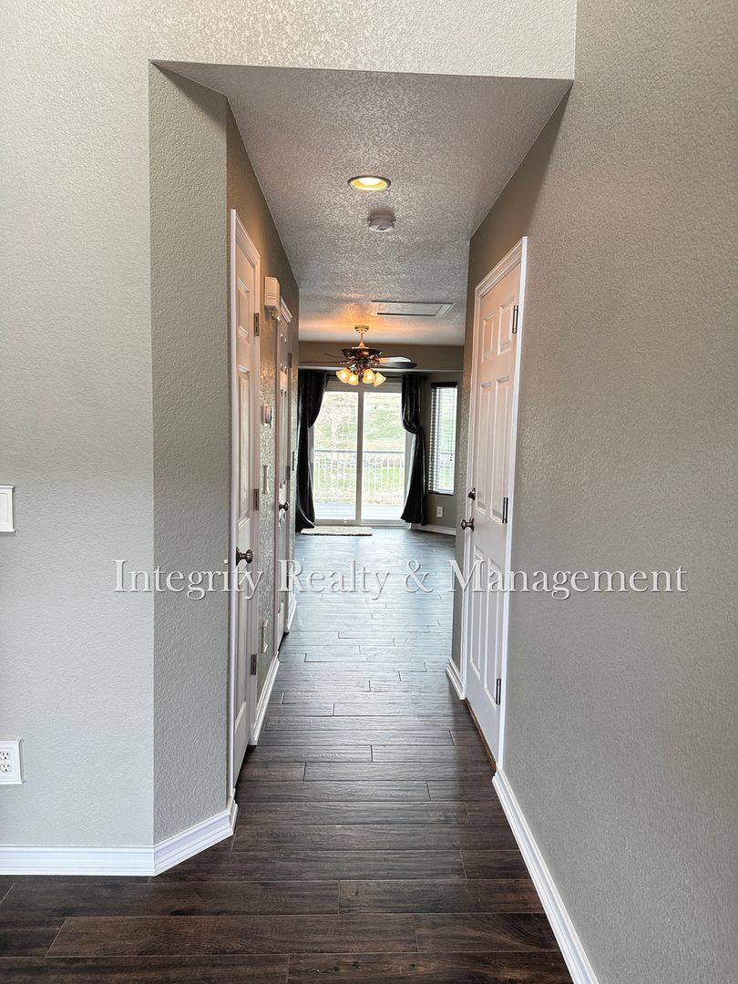 House for rent at 7402 Eagle Rock Dr, Littleton, CO 80125