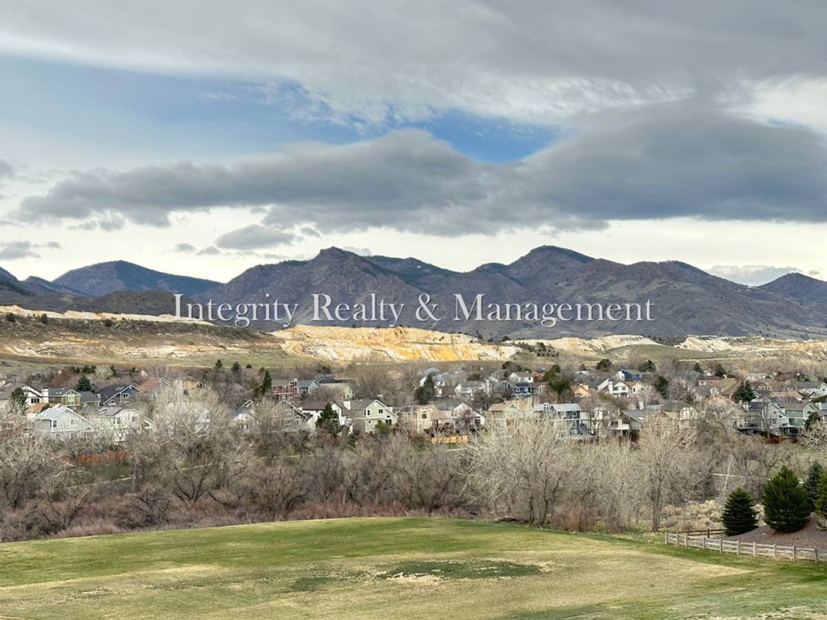 House for rent at 7402 Eagle Rock Dr, Littleton, CO 80125