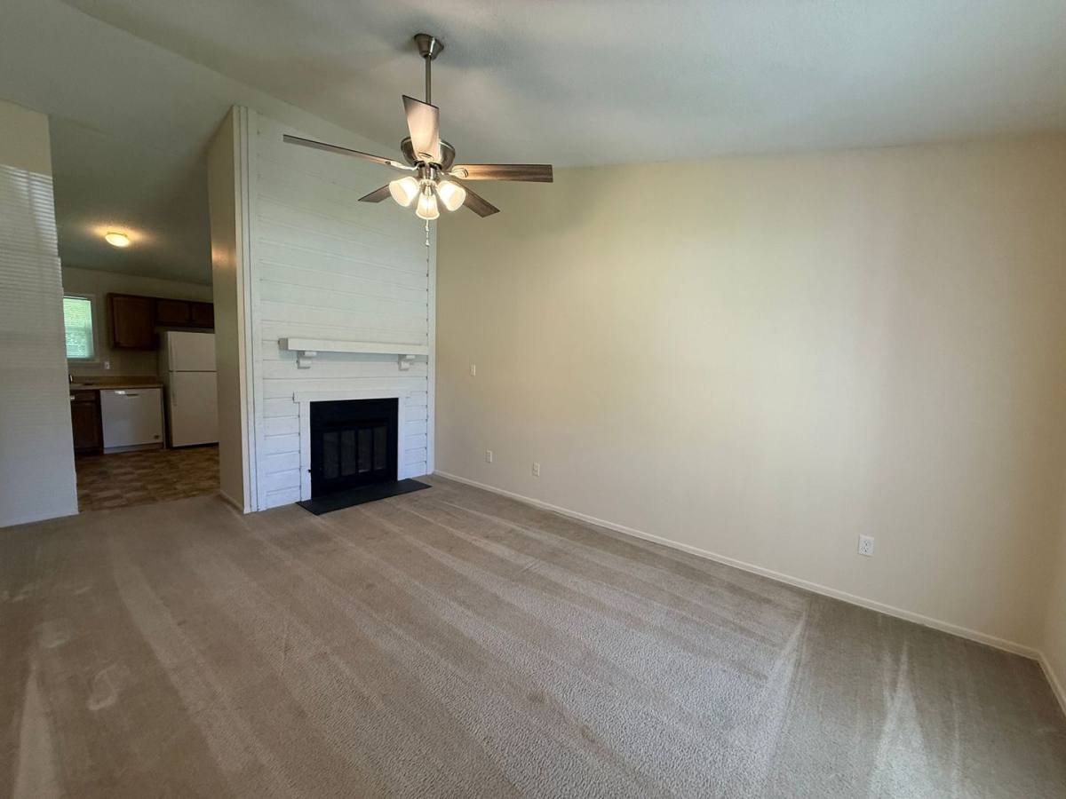 House for rent at 136 Village Court, Jacksonville, NC 28540